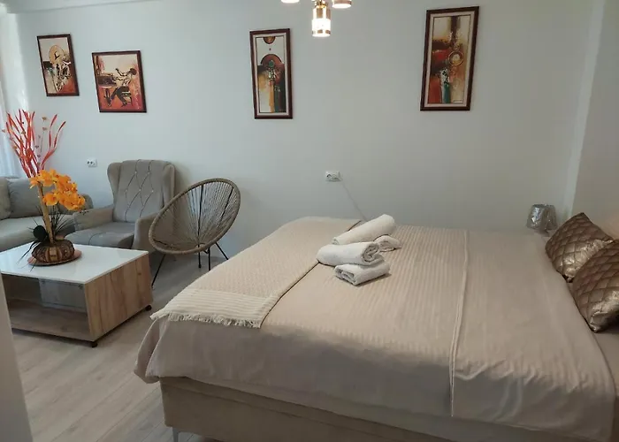 City Lux Apartments